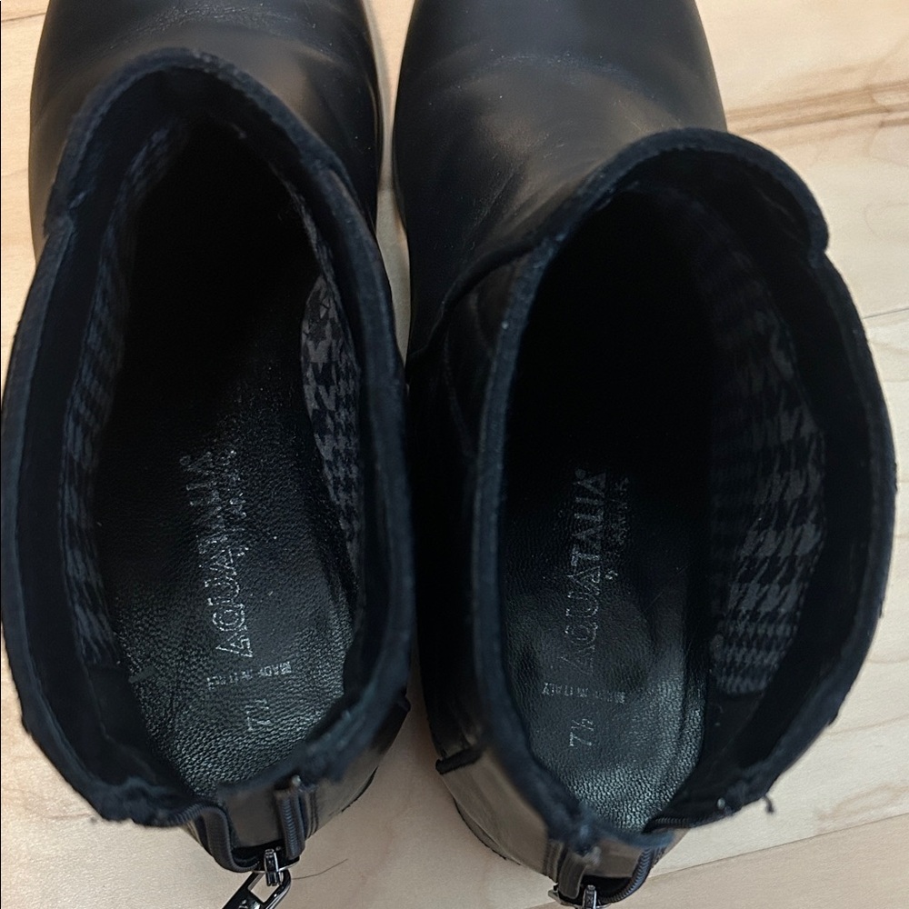 Aquatalia Black Quilted Ankle Boots: 7.5 - Picture 8 of 10